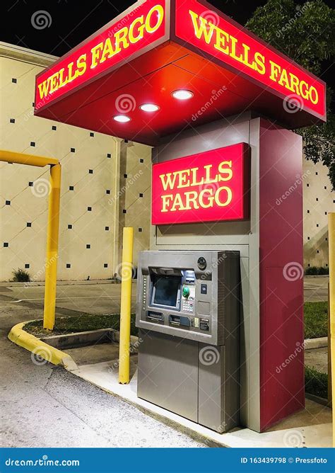 <strong>Drive up ATMs</strong> (1) 24 hours. . Drive up wells fargo atm